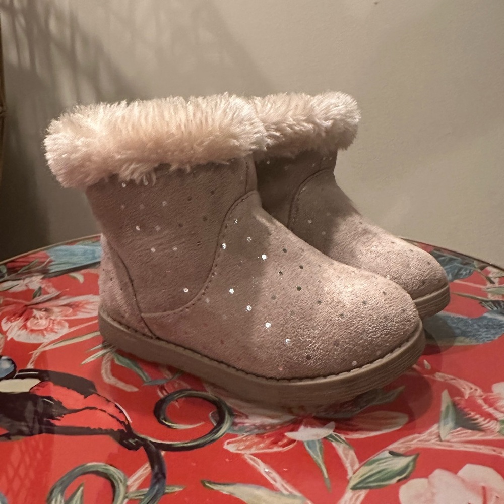 Cat and Jack toddler fur lined boots